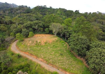 5054m en zona de quintas en Atenas