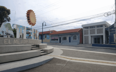 650 m Frente a parque central contiguo a Municipalidad de Atenas